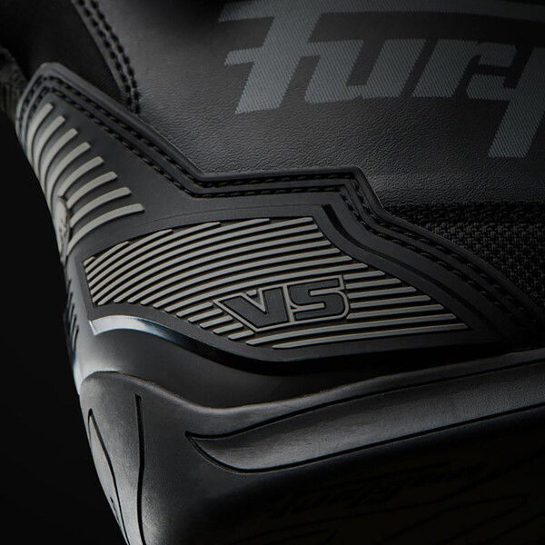 Baskets V5 D3O®