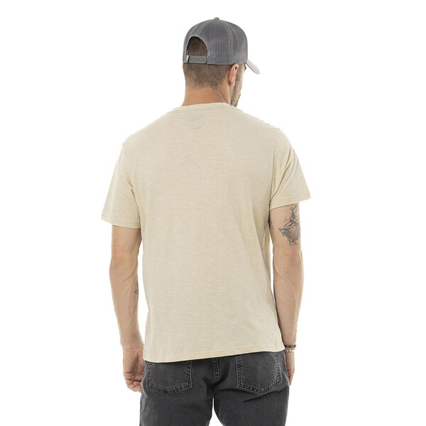 T-shirt Esta
